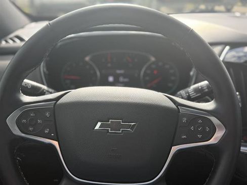Certified 2023 Chevrolet Traverse RS image 17