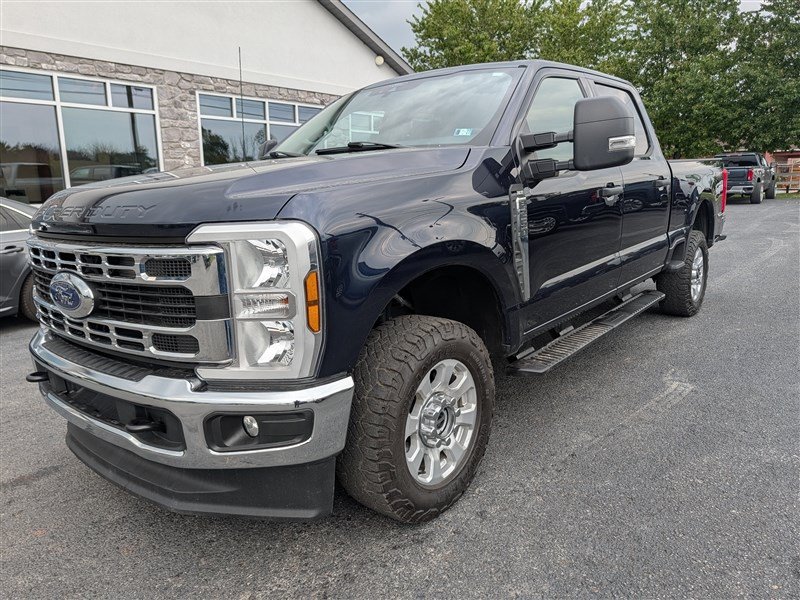 Used 2024 Ford F250 XLT AWD/4WD image 2