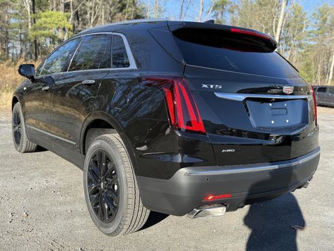 New 2025 Cadillac XT5 Luxury image 7