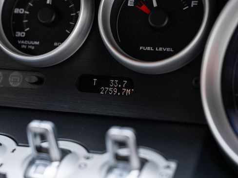 Used 2005 Ford GT image 43