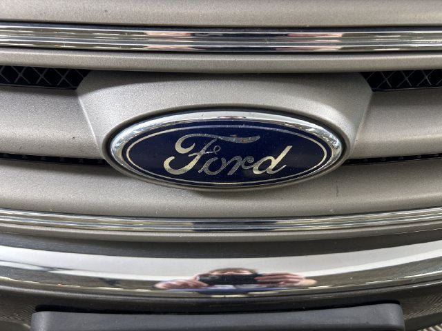 Used 2016 Ford Taurus SEL w/ Equipment Group 201A AWD/4WD image 9