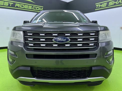 Used 2016 Ford Explorer XLT w/ Equipment Group 202A FWD image 11