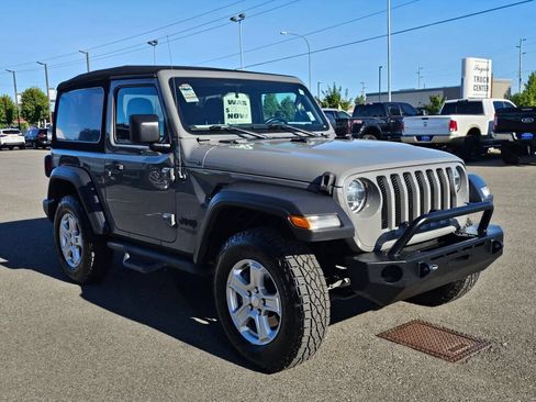 Used 2021 Jeep Wrangler Sport AWD/4WD image 4