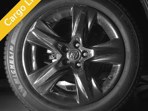 Used 2017 Toyota Highlander Limited Platinum AWD/4WD image 19