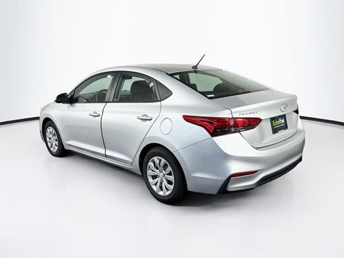 Used 2022 Hyundai Accent SE FWD image 5