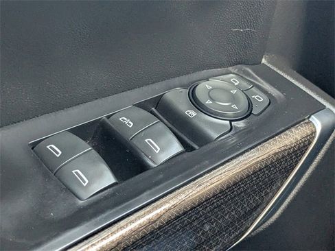 Used 2019 Chevrolet Silverado 1500 RST image 24