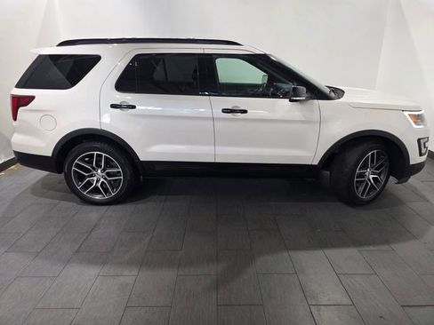 Used 2017 Ford Explorer Sport w/ Equipment Group 401A AWD/4WD image 6
