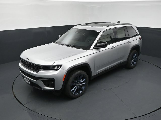 New 2026 Jeep Grand Cherokee Limited AWD/4WD image 14