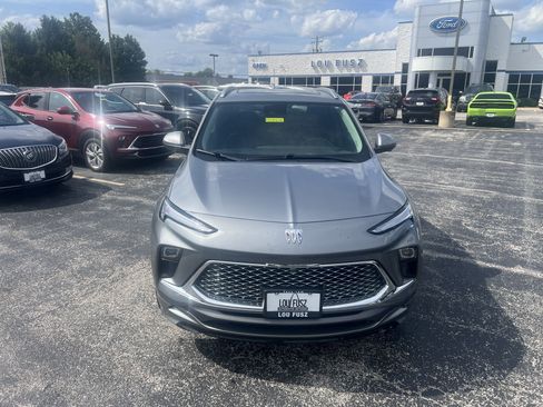 Used 2024 Buick Encore GX Avenir w/ Avenir Technology Package AWD/4WD image 3