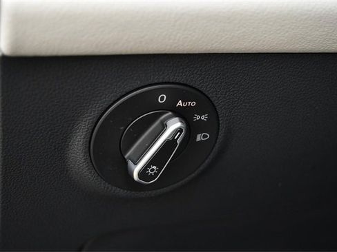 New 2025 Volkswagen Taos S image 10