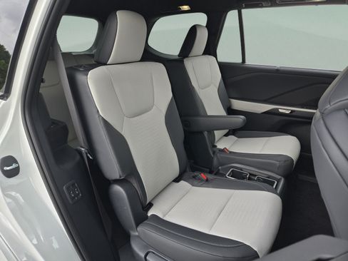 New 2026 Lexus TX 500h AWD w/ Technology Package image 25
