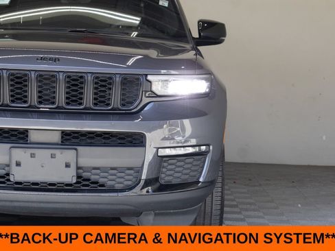 Used 2025 Jeep Grand Cherokee L Limited w/ Black Appearance Package RWD image 5