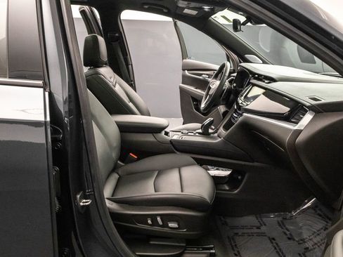 Used 2023 Cadillac XT6 Sport w/ Technology Package image 34