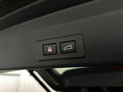 Used 2023 Subaru Ascent Limited AWD/4WD image 35