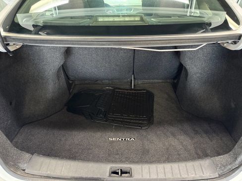 Used 2018 Nissan Sentra S image 44