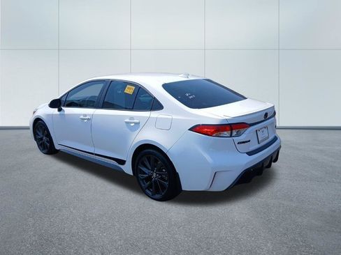 Used 2025 Toyota Corolla SE FWD image 3