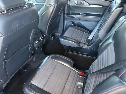 Used 2025 Ford Explorer ST-Line AWD/4WD image 6