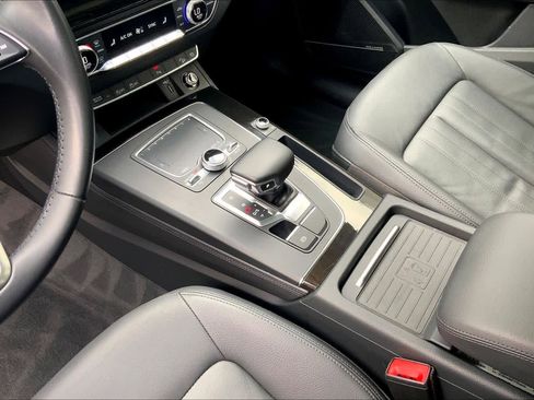 Used 2020 Audi Q5 Premium Plus w/ Premium Plus Package image 15