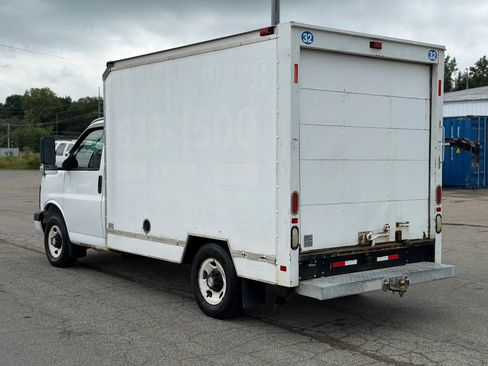Used 2008 GMC Savana 3500 RWD image 7