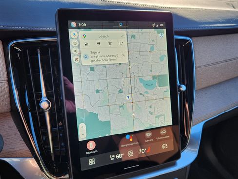 New 2026 Volvo XC90 B5 Core w/ Protection Package image 10