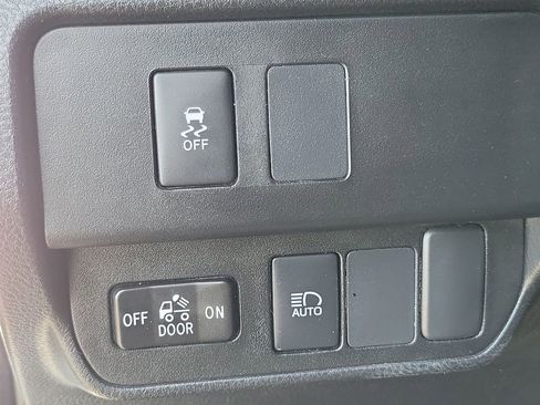 Used 2023 Toyota Tacoma SR5 image 16