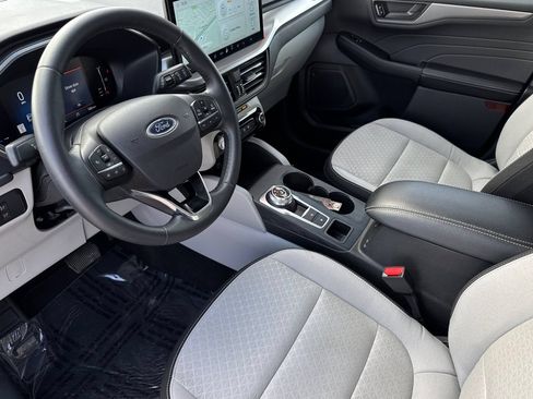 Used 2024 Ford Escape Active w/ Tech Pack #1 FWD image 10
