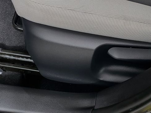 Used 2025 Toyota Corolla LE FWD image 16