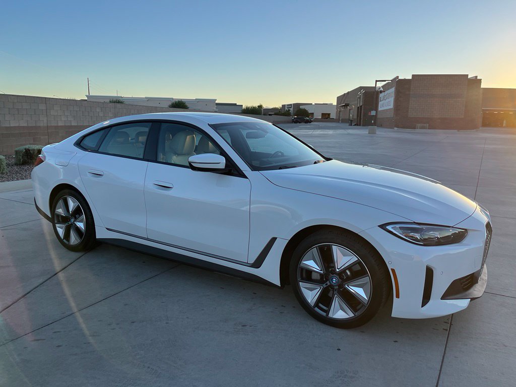 Used 2023 BMW i4 eDrive40 w/ Premium Package RWD image 4