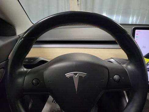 Used 2018 Tesla Model 3 Long Range image 16