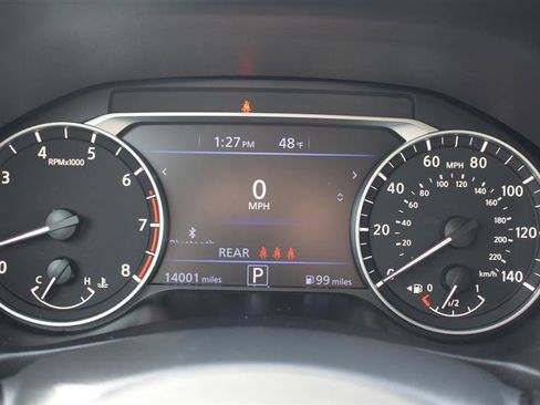 Used 2024 Nissan Altima 2.5 SV image 14