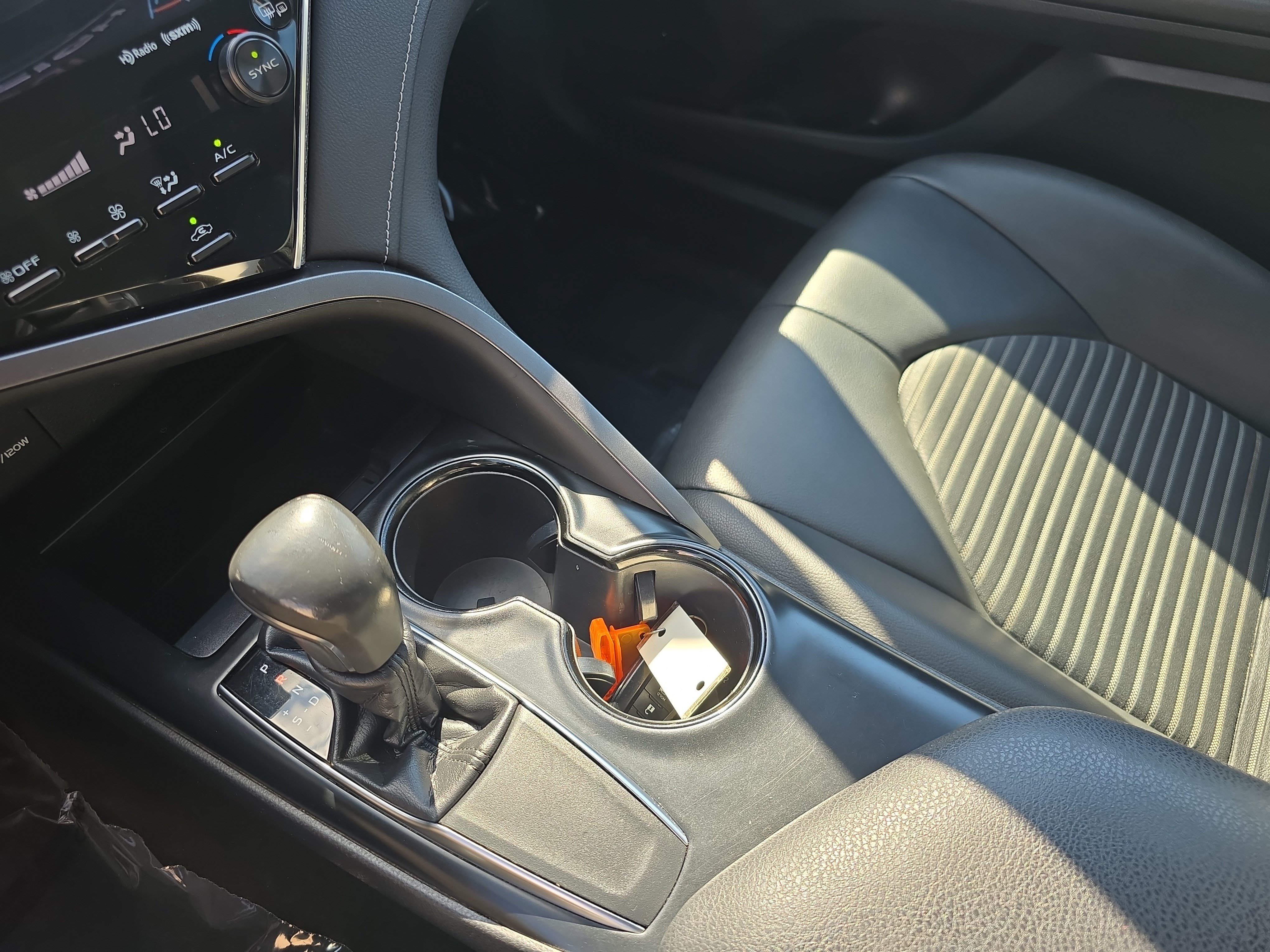 Used 2018 Toyota Camry SE w/ Audio Package FWD image 21