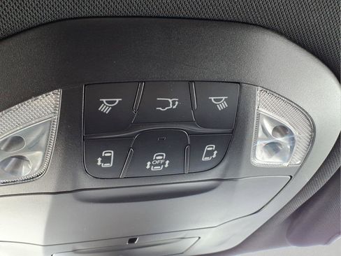 New 2026 Chrysler Pacifica Select image 25