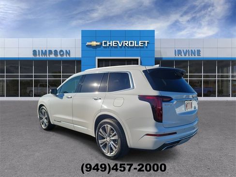 Used 2023 Cadillac XT6 Premium Luxury image 6