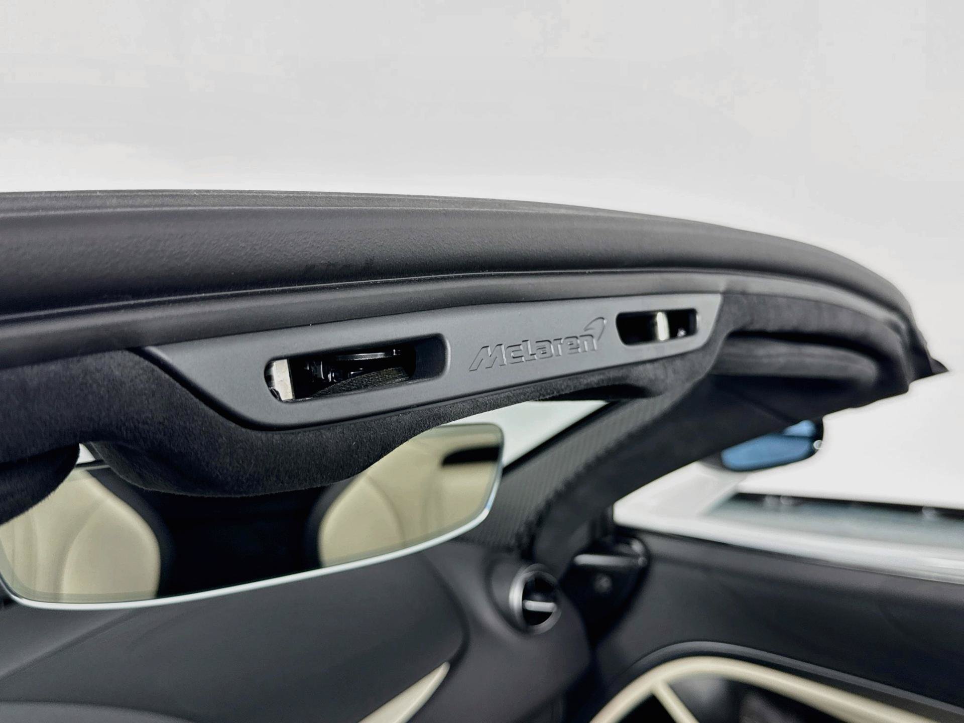 Used 2024 McLaren 750S Spider RWD image 34