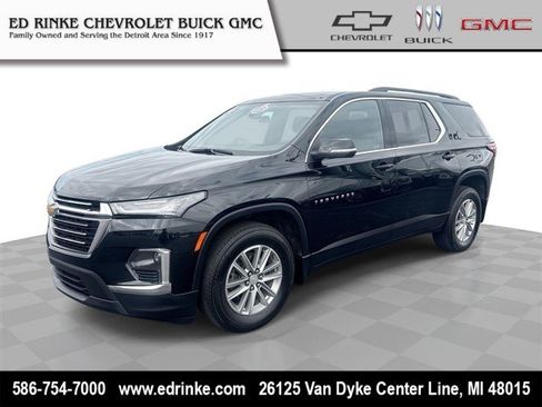 Certified 2023 Chevrolet Traverse LT FWD image 1