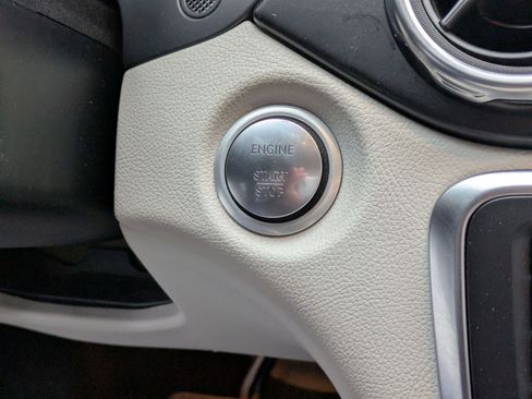 Used 2019 Mercedes-Benz GLA 250 image 19