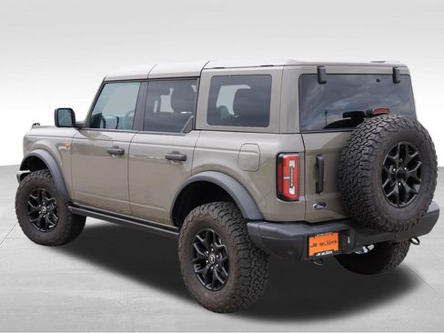 Certified 2025 Ford Bronco Badlands AWD/4WD image 9
