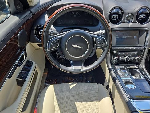Used 2017 Jaguar XJ L Portfolio AWD/4WD image 9
