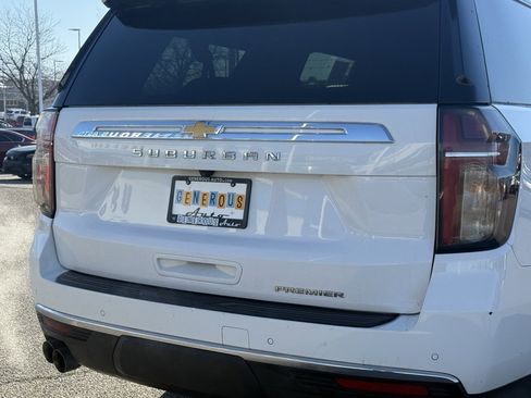 Used 2023 Chevrolet Suburban Premier image 35