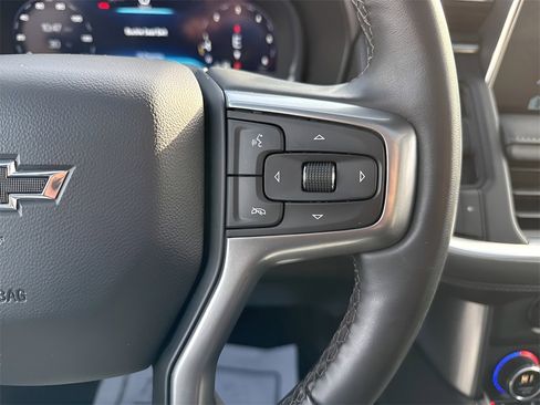 Used 2024 Chevrolet Tahoe Z71 w/ Luxury Package image 32