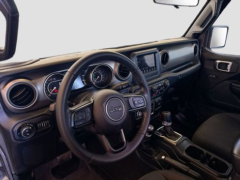 Used 2020 Jeep Gladiator Sport w/ Quick Order Package 24S image 11