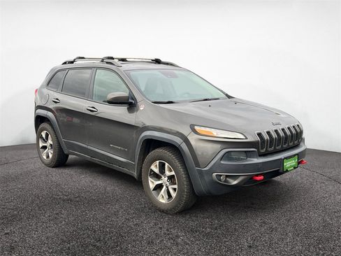 Used 2014 Jeep Cherokee Trailhawk w/ Technology Group image 7