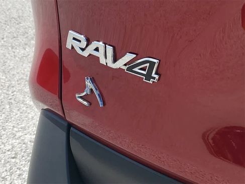 Used 2025 Toyota RAV4 XLE w/ Convenience Package image 7