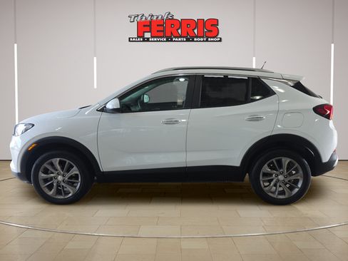 Used 2022 Buick Encore GX Select w/ Experience Buick Package AWD/4WD image 2