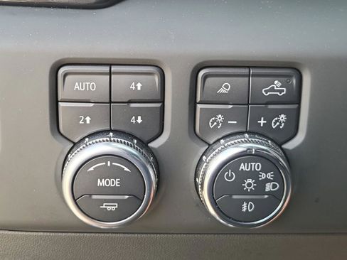 Used 2023 GMC Sierra 1500 AT4 w/ AT4 Premium Package image 24