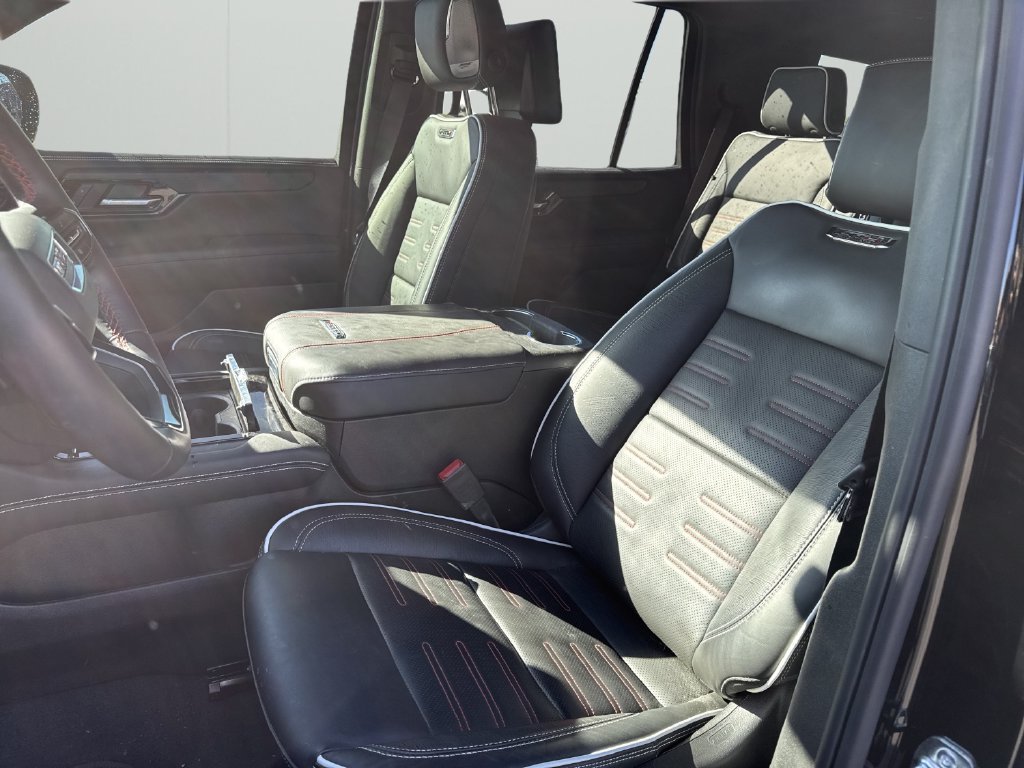 Used 2026 GMC Yukon AT4 Ultimate AWD/4WD image 11