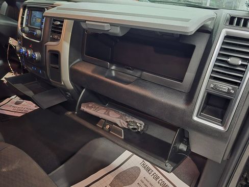 Used 2019 RAM 1500 Warlock AWD/4WD image 35