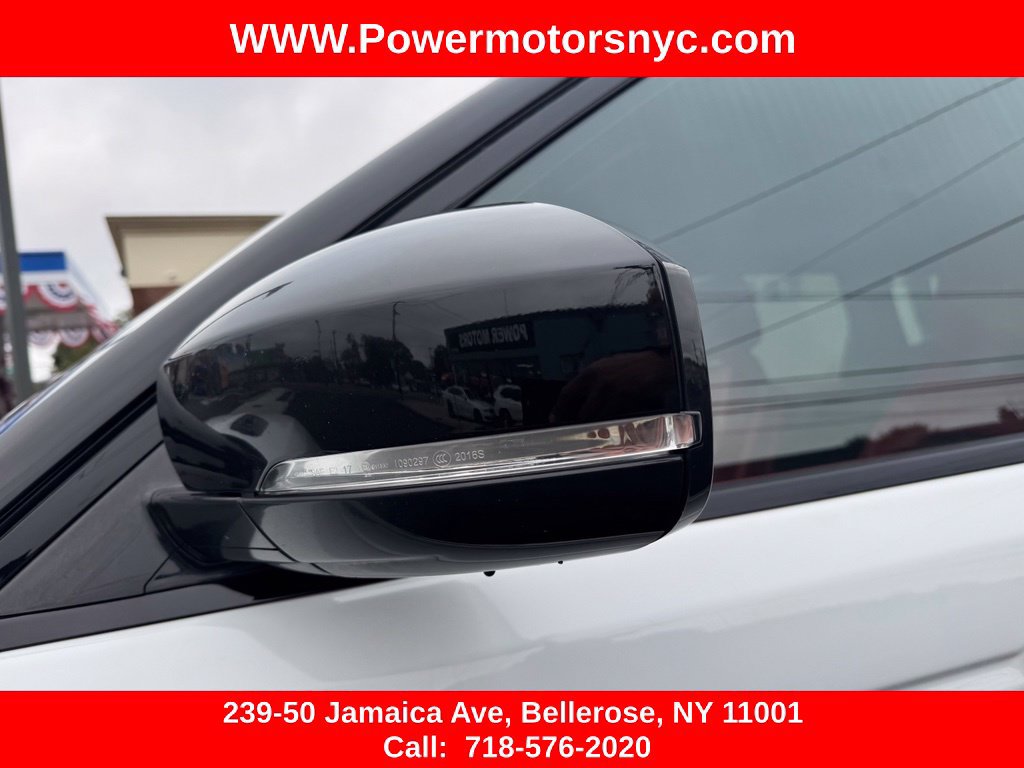 Used 2021 Land Rover Range Rover Sport HST AWD/4WD image 12