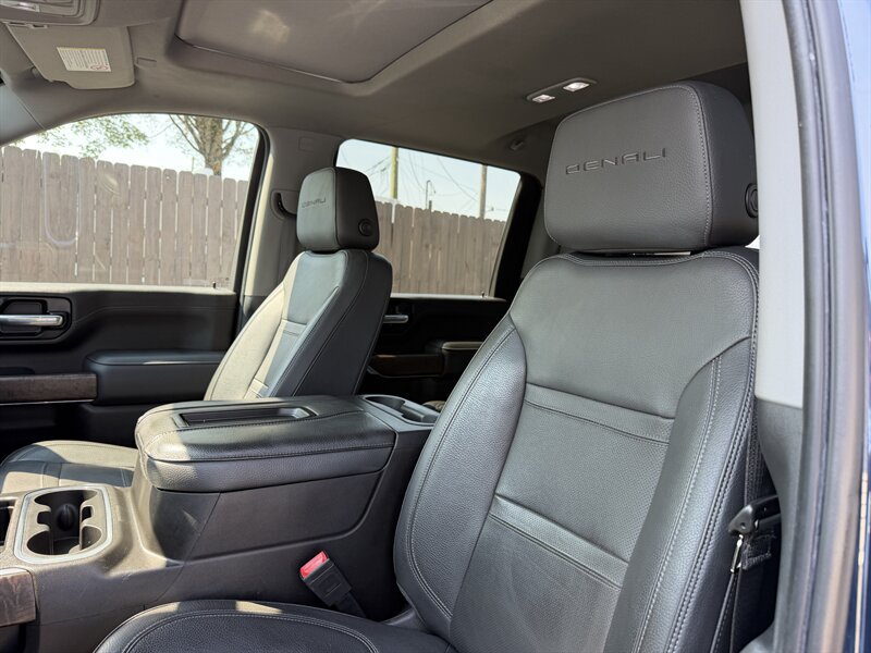 Used 2022 GMC Sierra 2500 Denali AWD/4WD image 19
