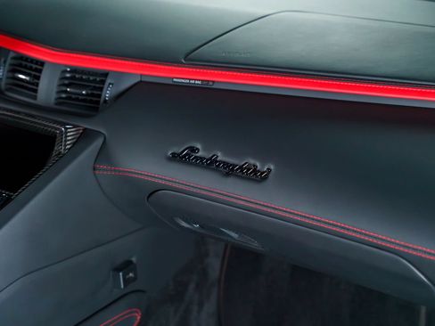 Used 2017 Lamborghini Aventador S AWD/4WD image 67